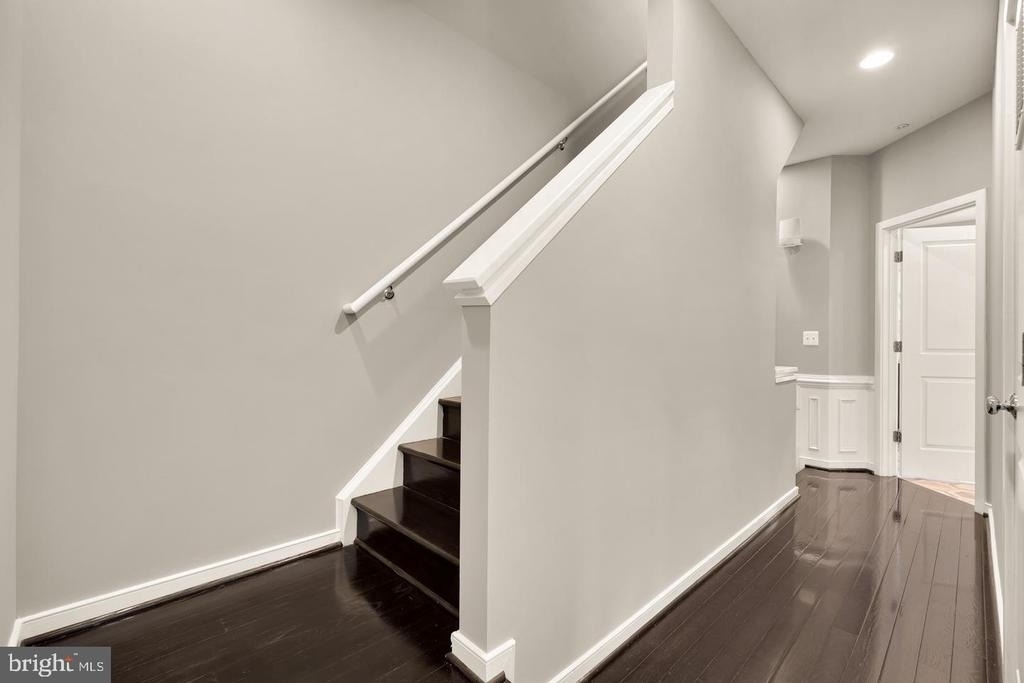 914 4th Street Se - Photo 25