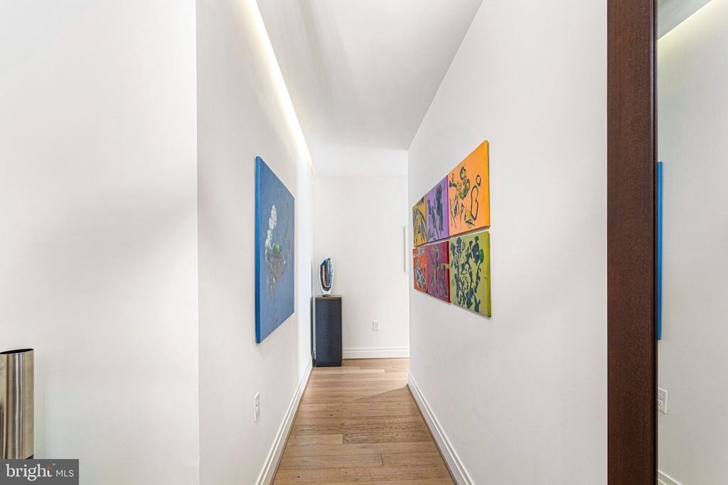 810 O Nw - Photo 2