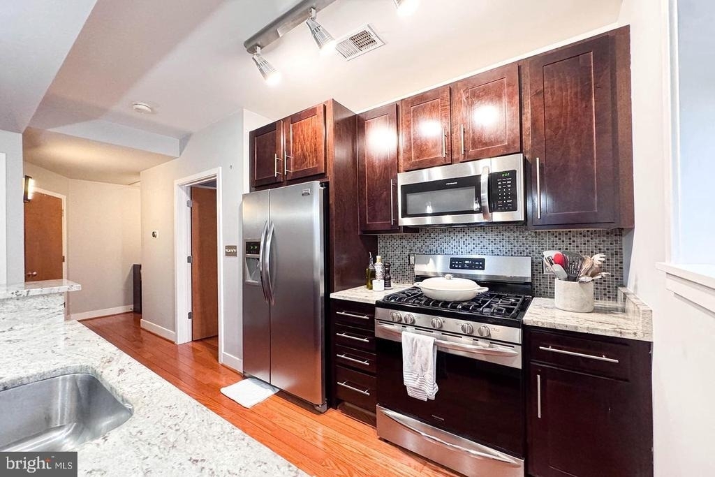 921 Butternut Street Nw - Photo 2