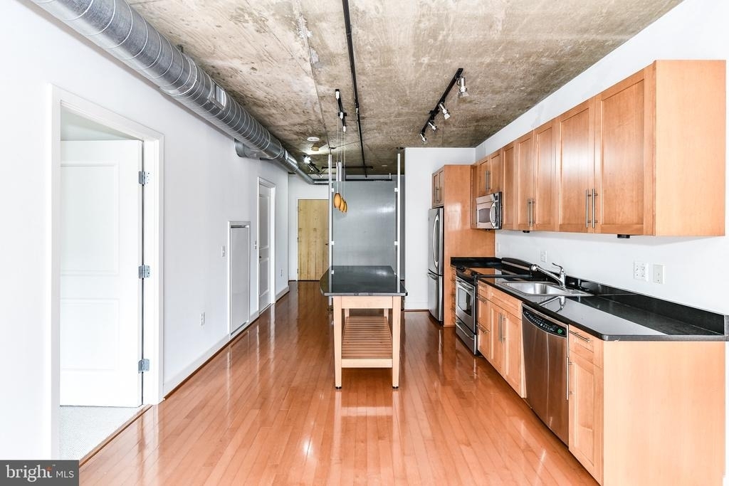 2125 14th Street Nw - Photo 7