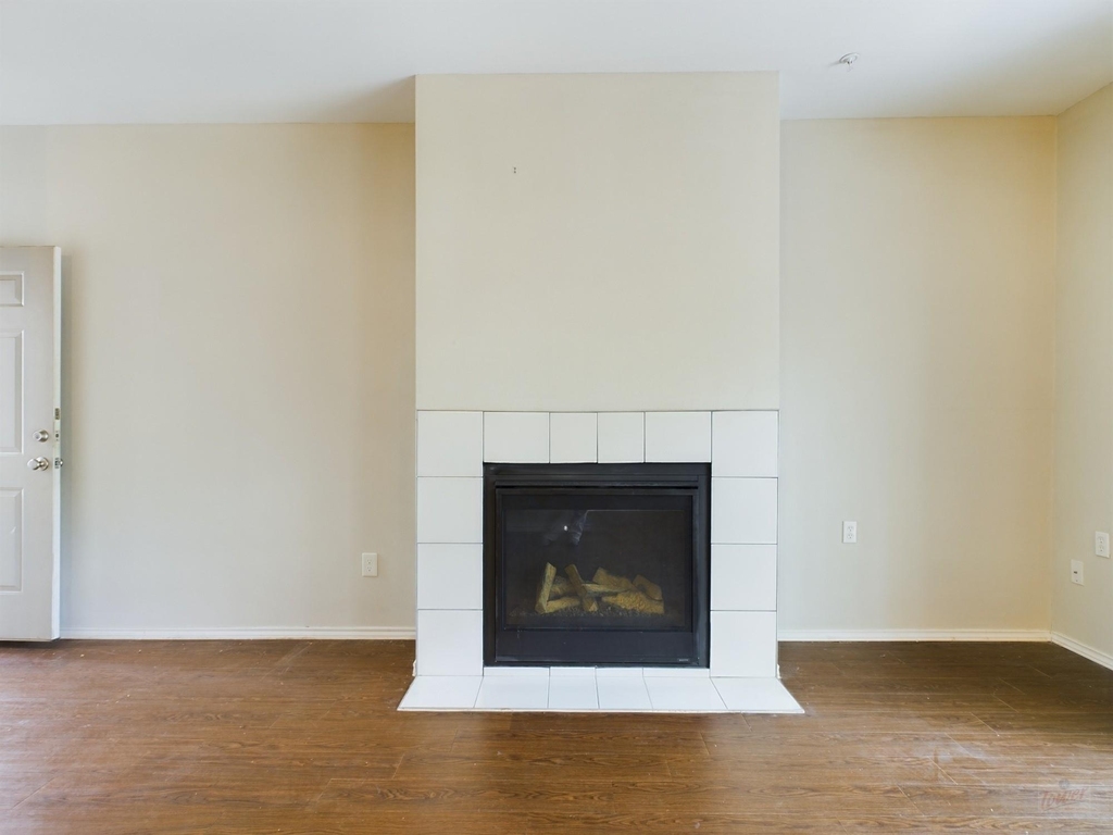 3839 Dry Creek Dr - Photo 1