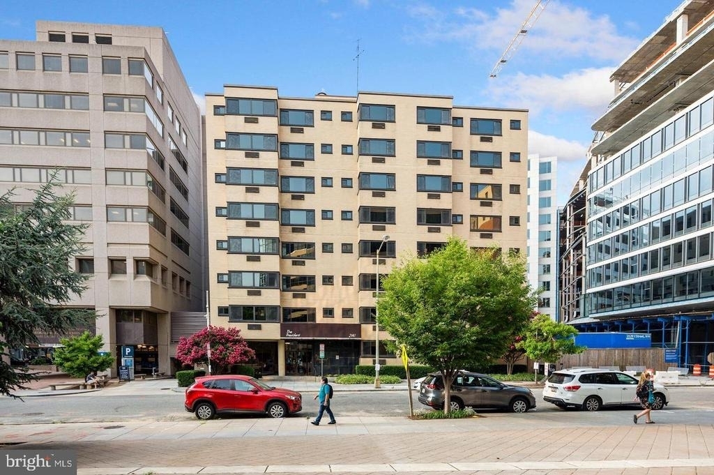 2141 I Street Nw - Photo 6