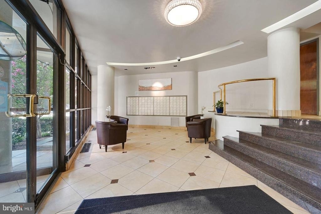 2141 I Street Nw - Photo 2