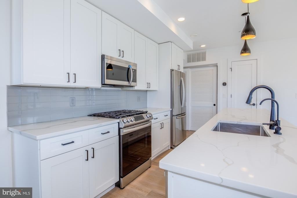 646 Newton Place Nw - Photo 6