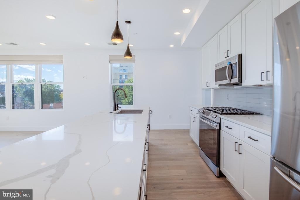 646 Newton Place Nw - Photo 7