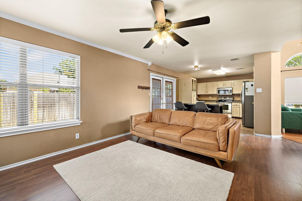 400 Debora Dr - Photo 5