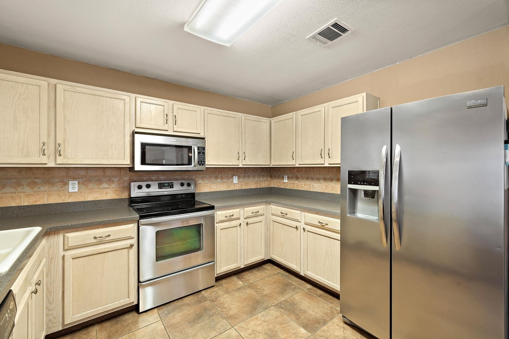 400 Debora Dr - Photo 11