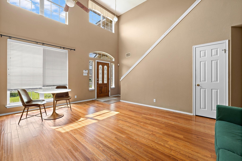 400 Debora Dr - Photo 3