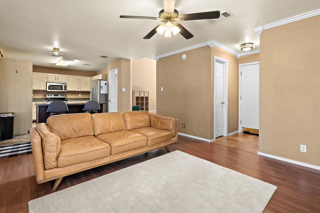 400 Debora Dr - Photo 6