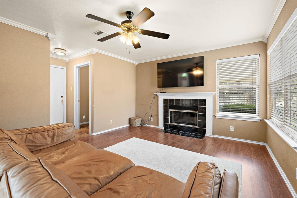 400 Debora Dr - Photo 8