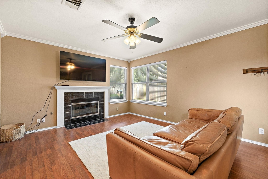 400 Debora Dr - Photo 7