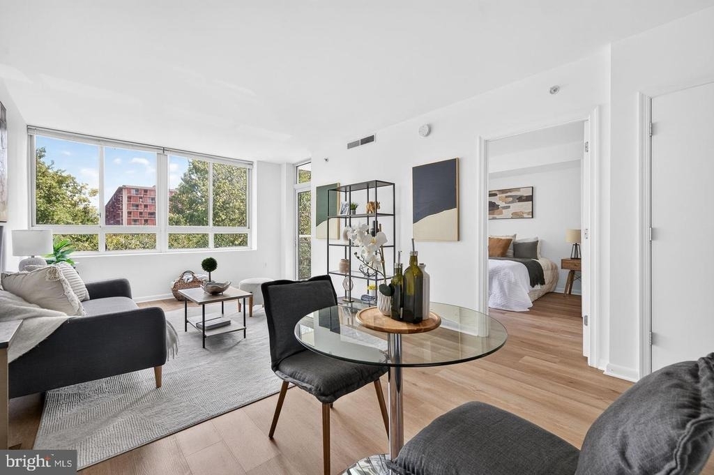 355 I Street Sw - Photo 8