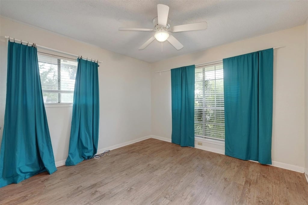 8001 Ceberry Dr - Photo 20
