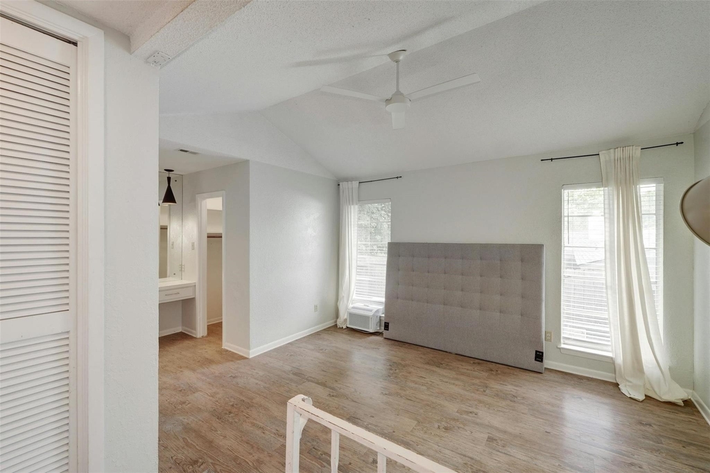 8001 Ceberry Dr - Photo 13