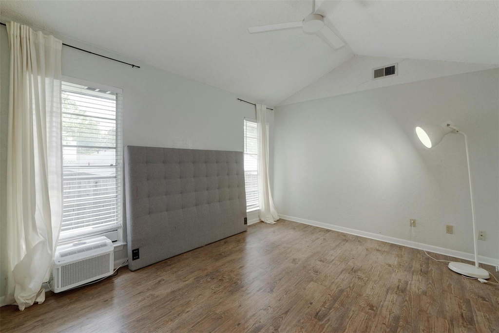 8001 Ceberry Dr - Photo 14