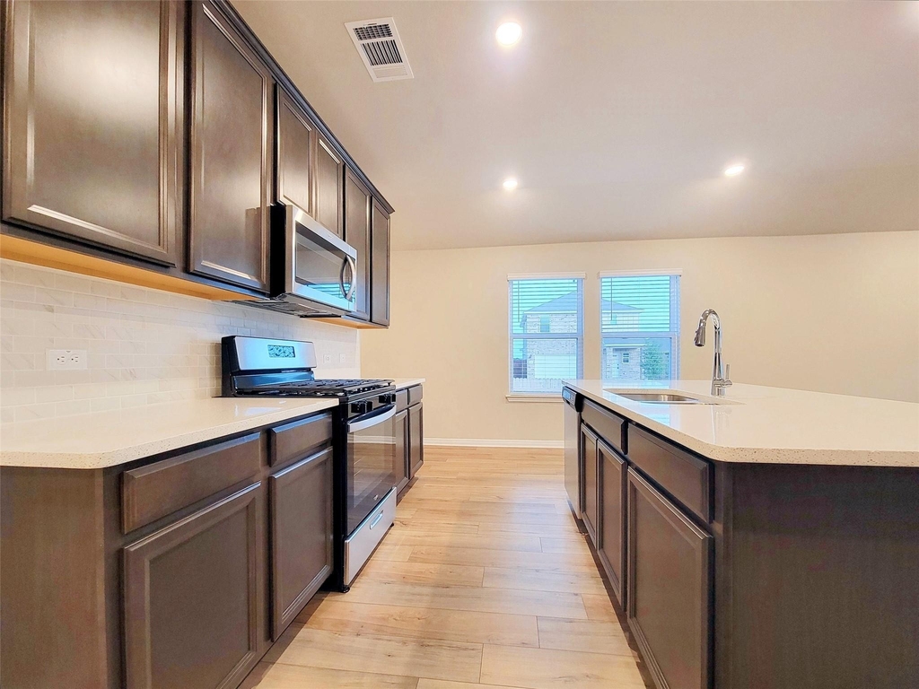 101 Outlaw Dr - Photo 8