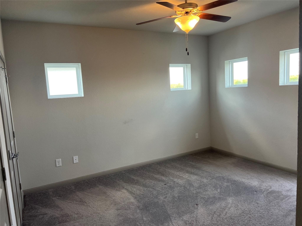 5709 Charles Merle Dr - Photo 5