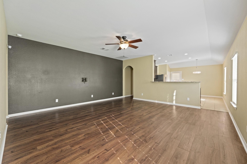 19824 Grover Cleveland Way - Photo 3