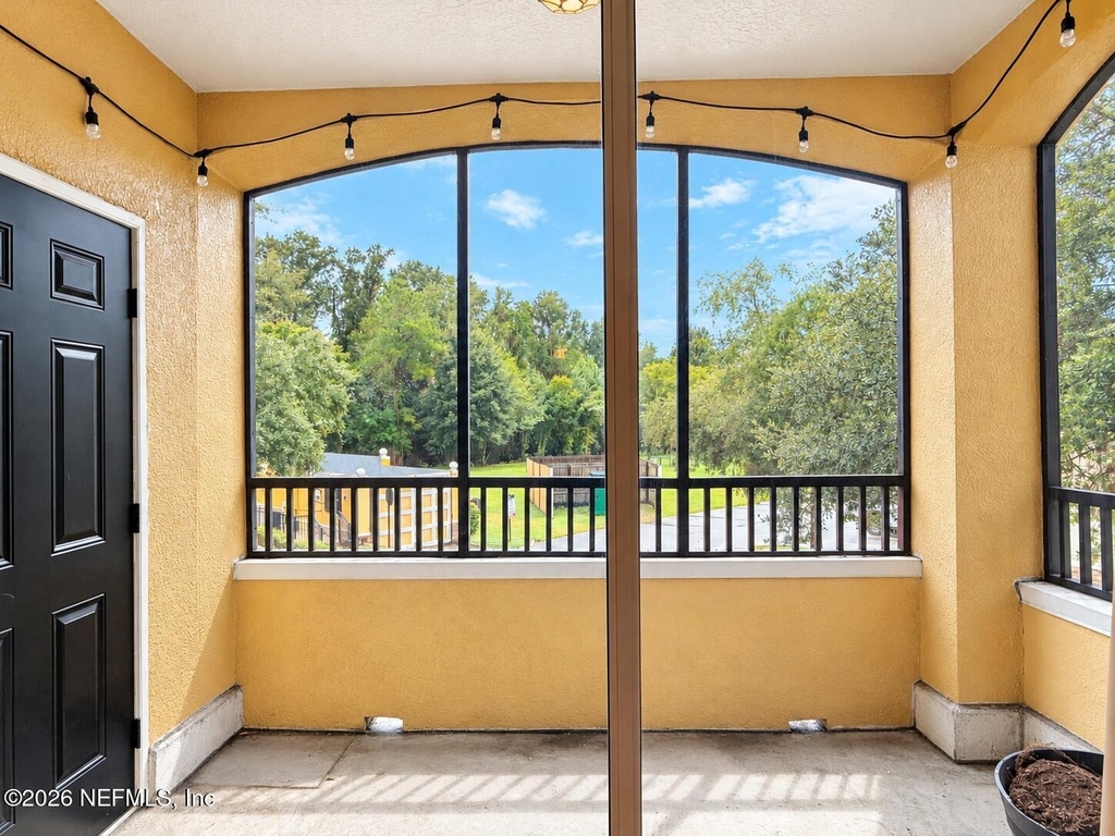8539 Gate Parkway W - Photo 8