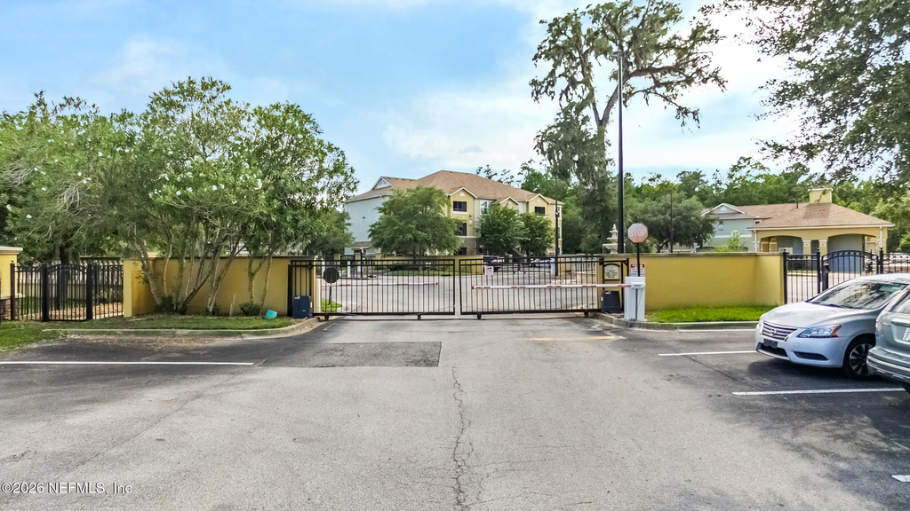 8539 Gate Parkway W - Photo 29
