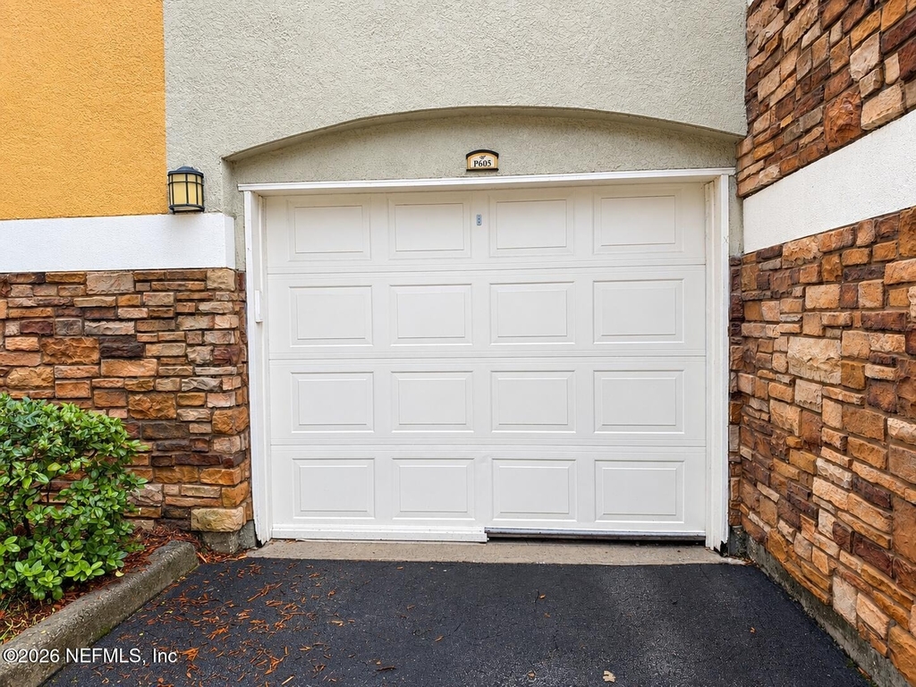 8539 Gate Parkway W - Photo 21