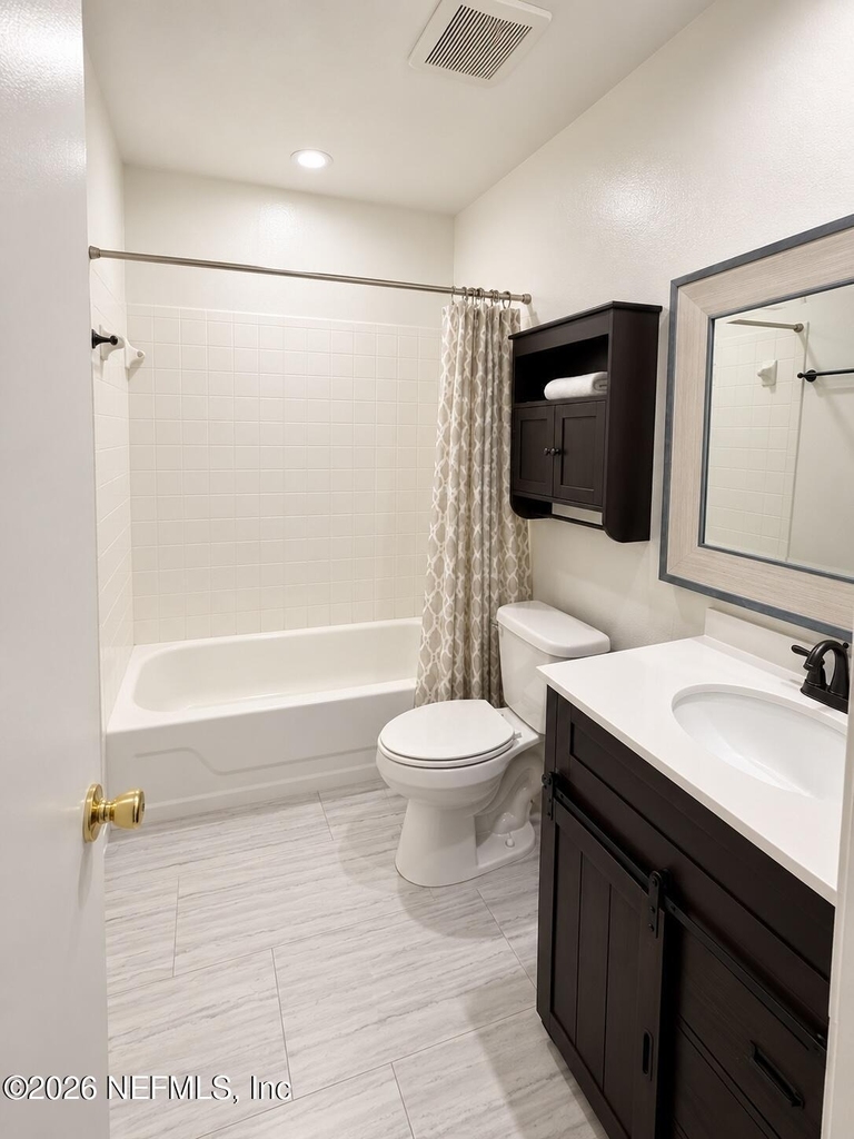 8175 Sutton Place N - Photo 18