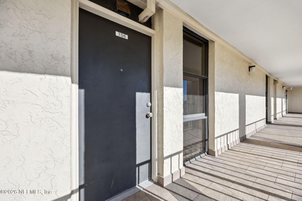 1301 1st Street S - Photo 4