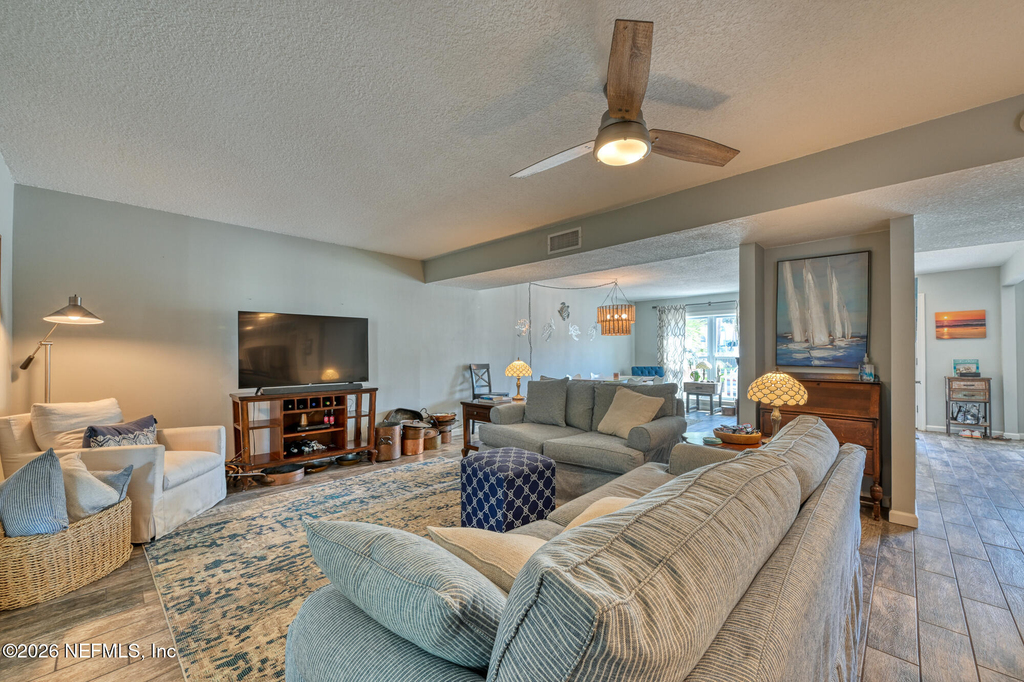 2233 Seminole Road - Photo 8