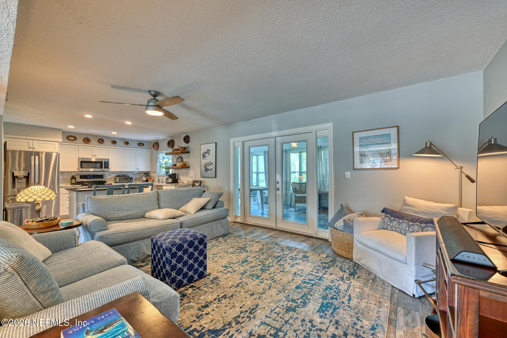 2233 Seminole Road - Photo 4