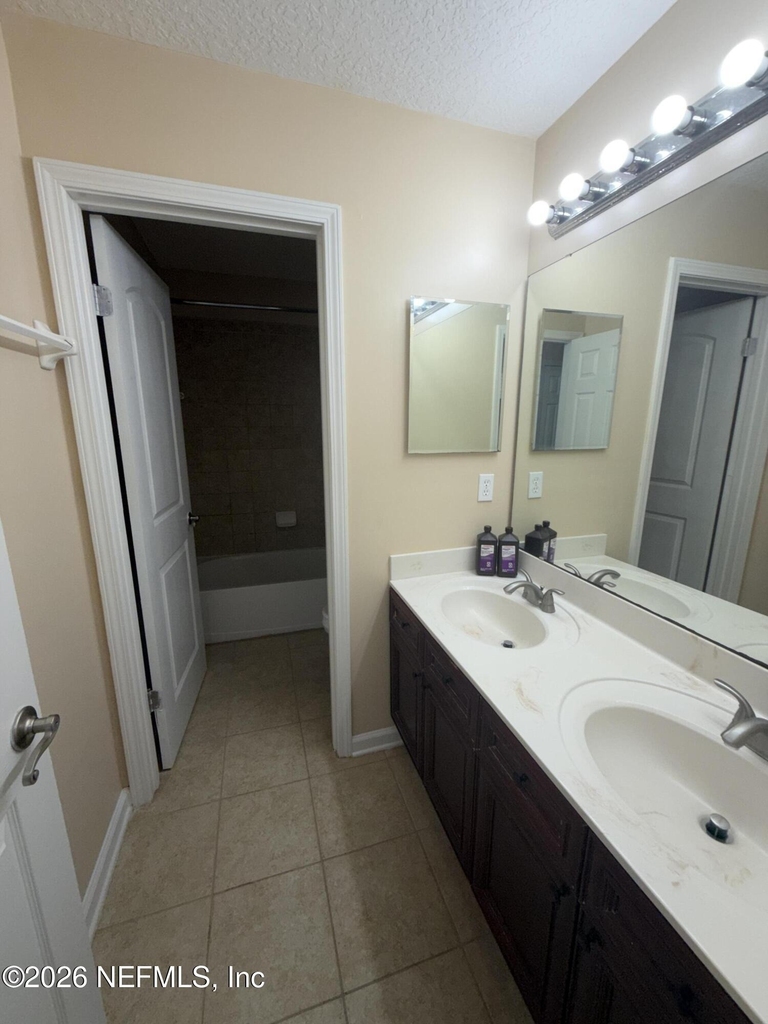 6295 Endelstow Lane - Photo 52
