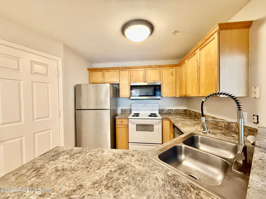 10961 Burnt Mill Road - Photo 7