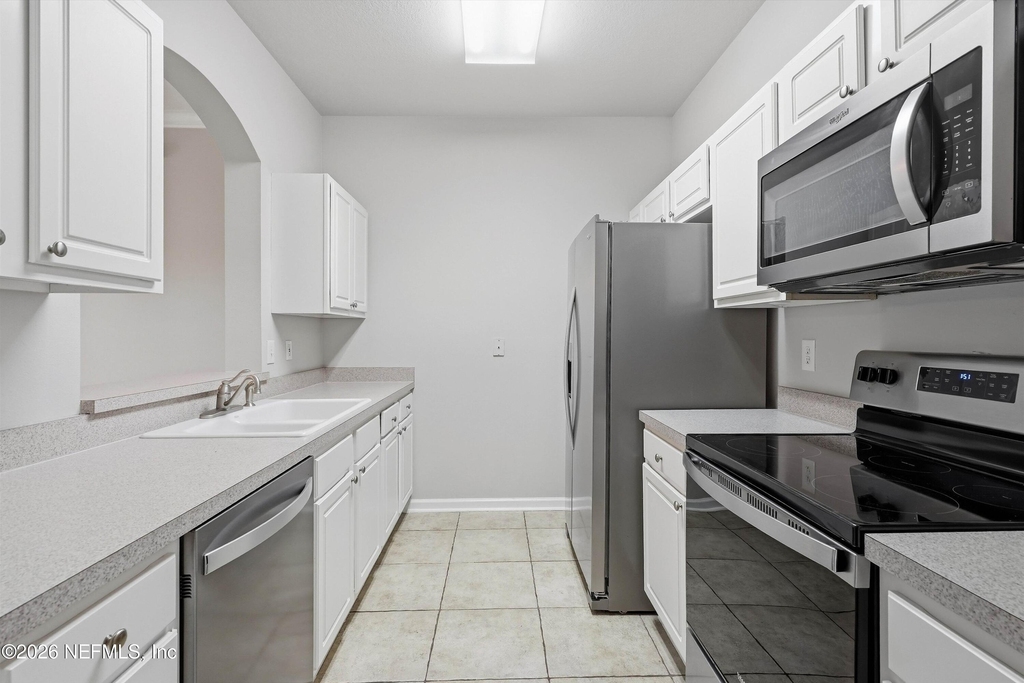7990 Baymeadows Road E - Photo 3