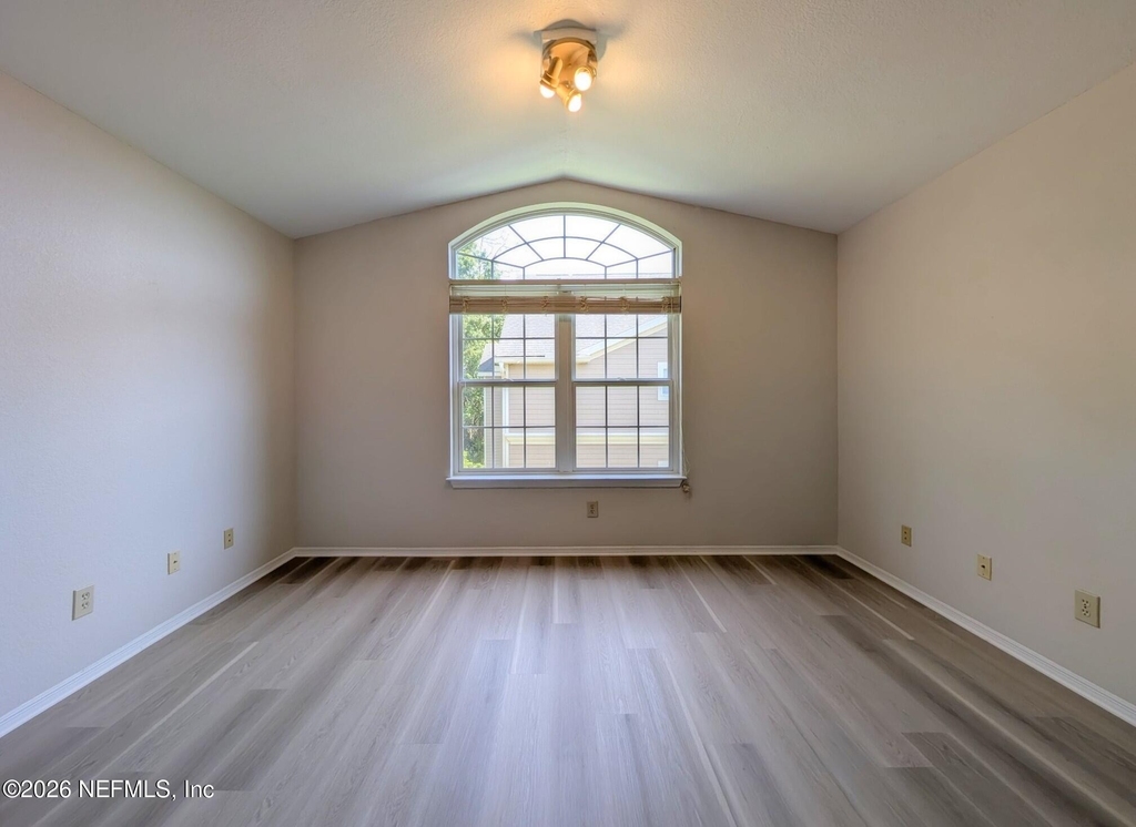 13810 Sutton Park Drive N - Photo 13