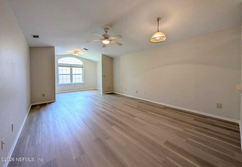 13810 Sutton Park Drive N - Photo 12