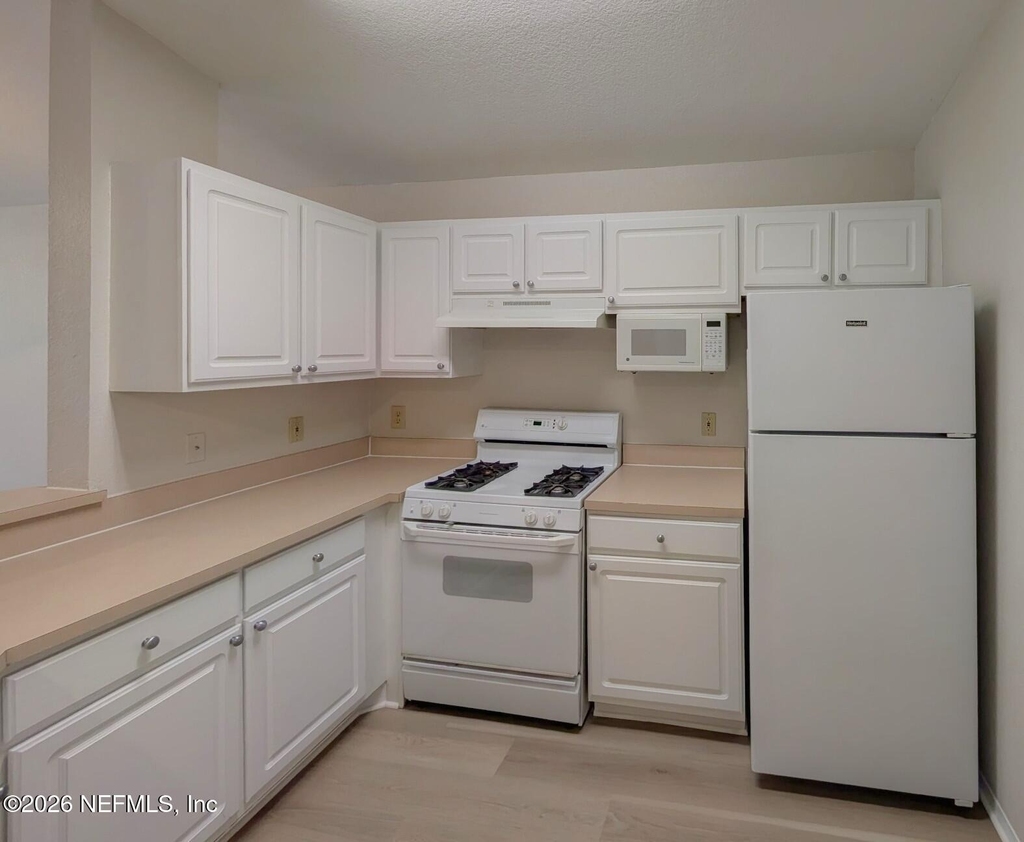 13810 Sutton Park Drive N - Photo 1