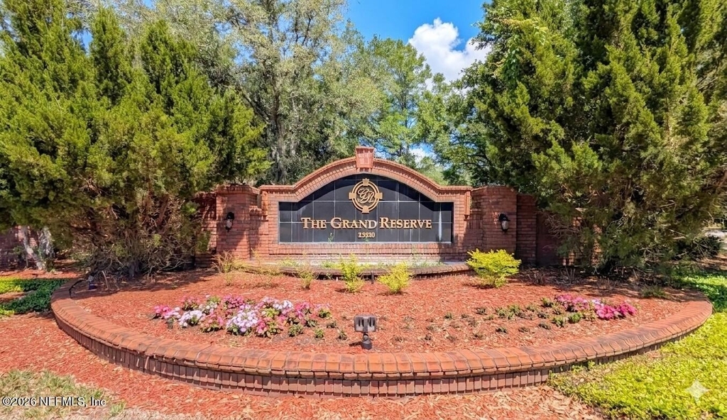 13810 Sutton Park Drive N - Photo 29