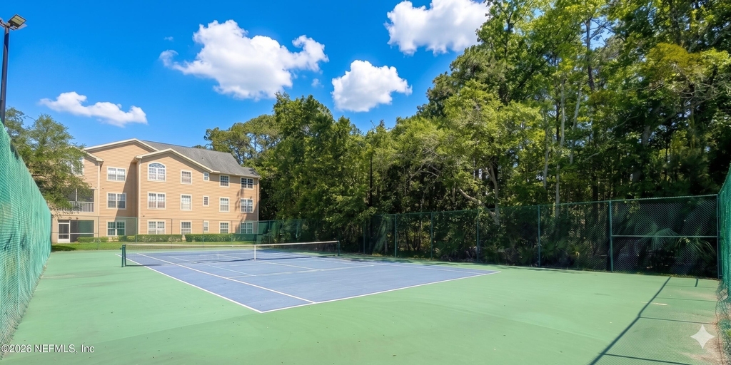 13810 Sutton Park Drive N - Photo 32