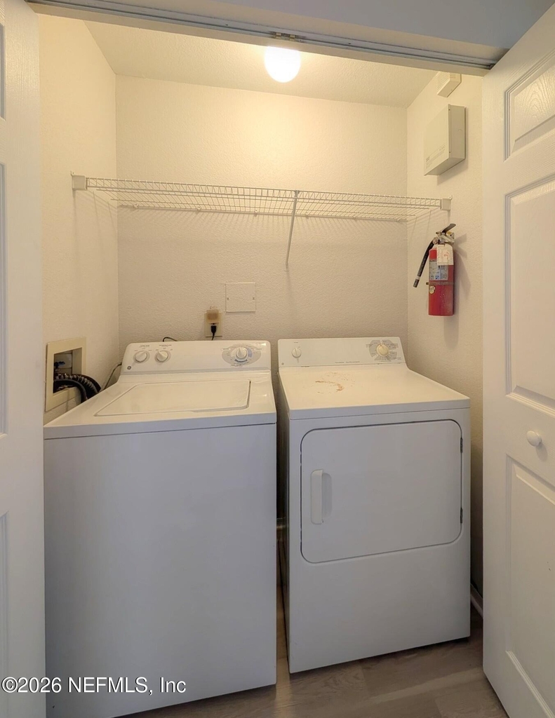 13810 Sutton Park Drive N - Photo 17