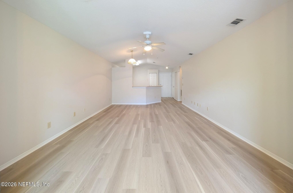 13810 Sutton Park Drive N - Photo 2