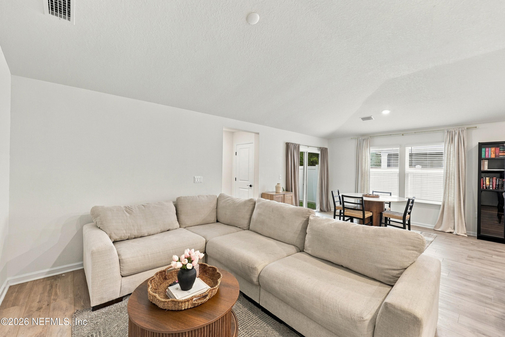 2526 Clayton Fls Cove - Photo 11