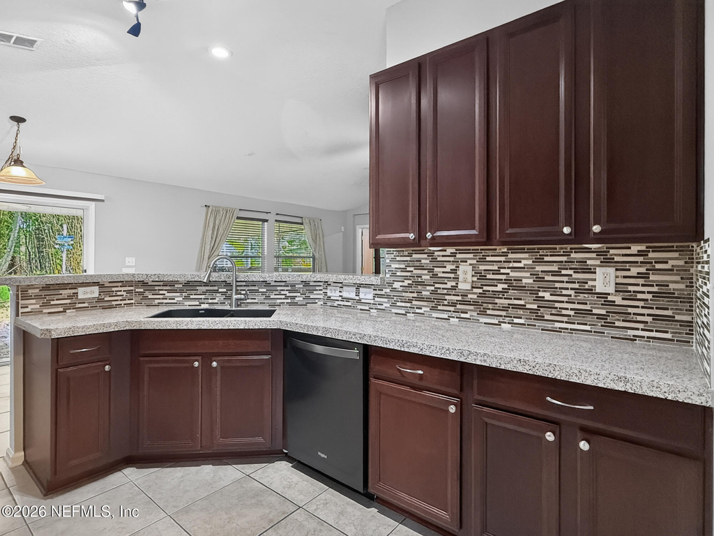 1818 Hollow Glen Drive - Photo 14