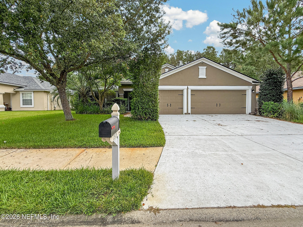 1818 Hollow Glen Drive - Photo 2