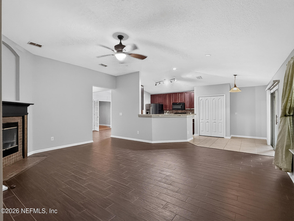 1818 Hollow Glen Drive - Photo 24