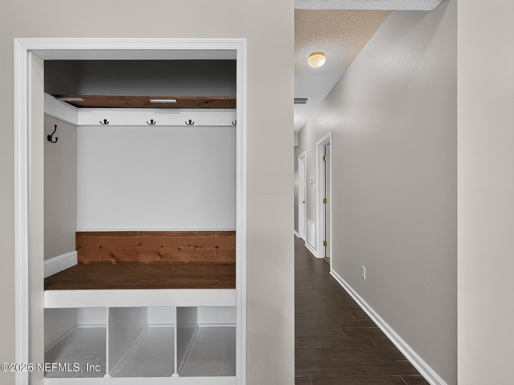 1818 Hollow Glen Drive - Photo 34
