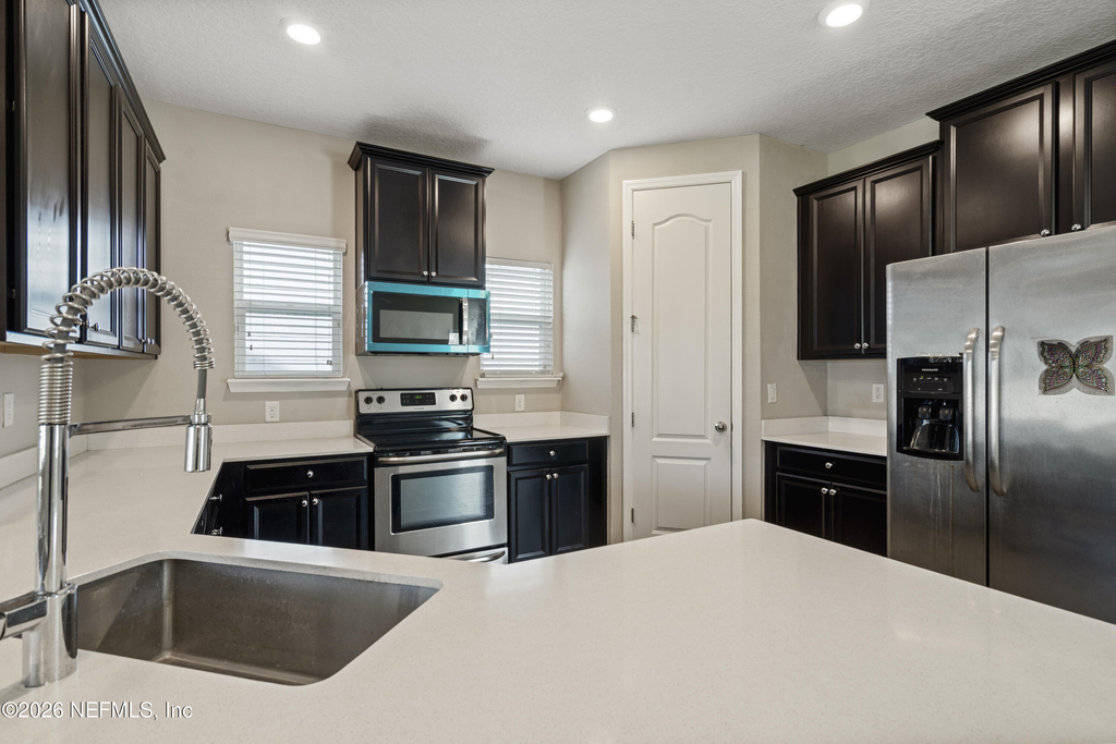 2682 Fawn Point Drive - Photo 6