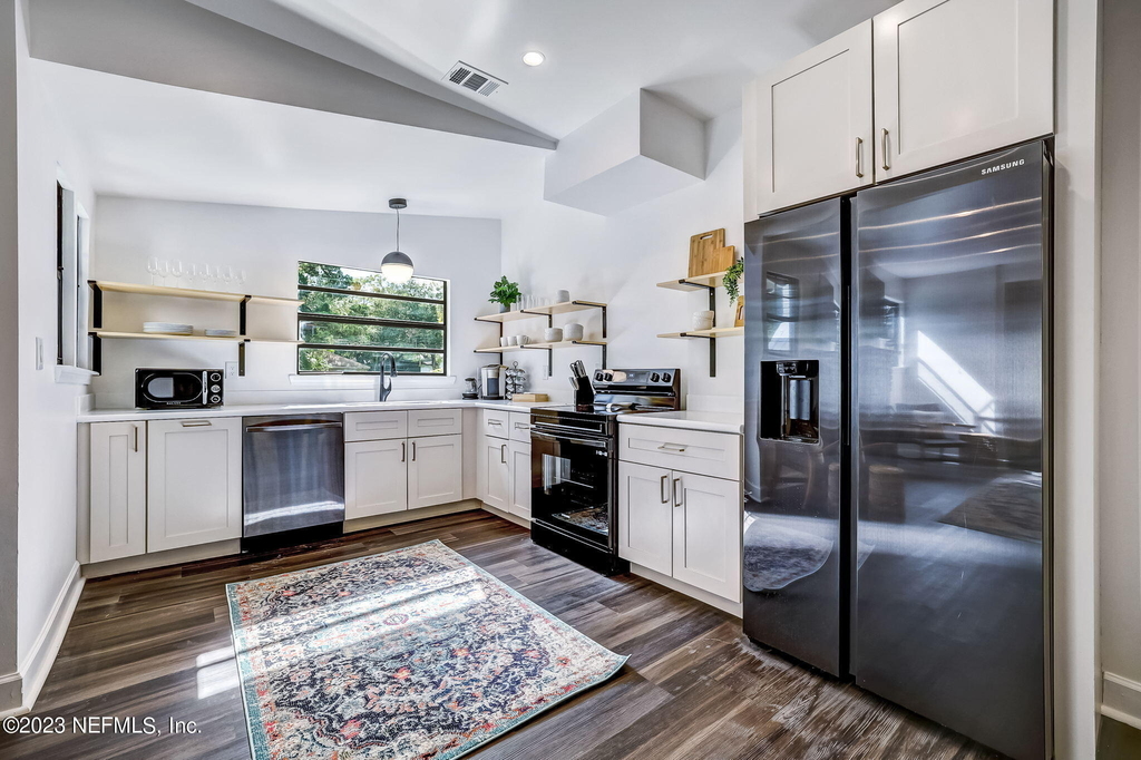 2834 Phyllis Street - Photo 12