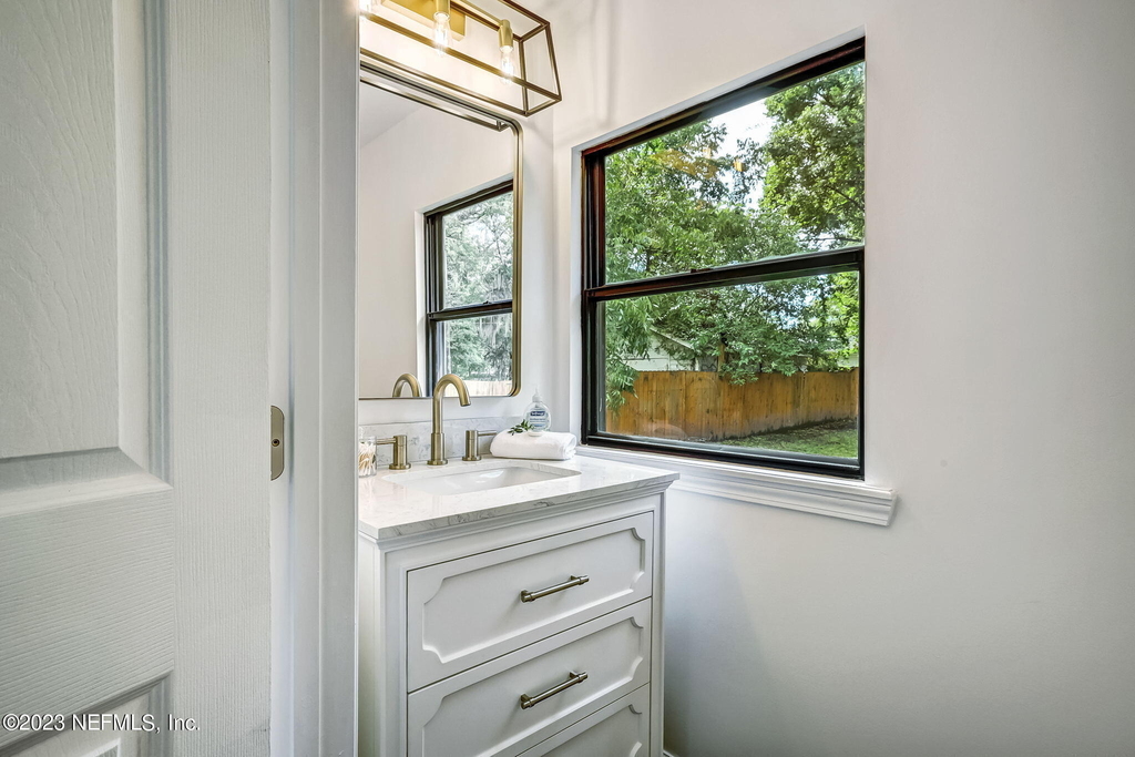 2834 Phyllis Street - Photo 23