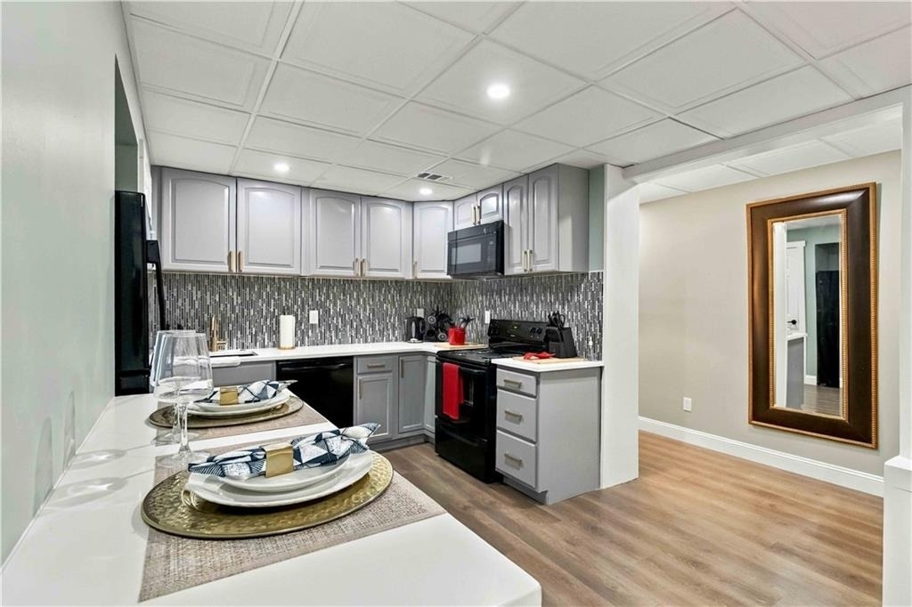 4417 Bernice Court - Photo 4
