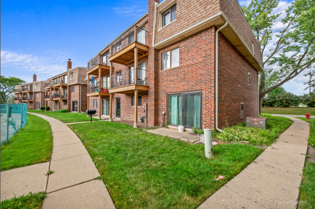 1452 Carol Court - Photo 1