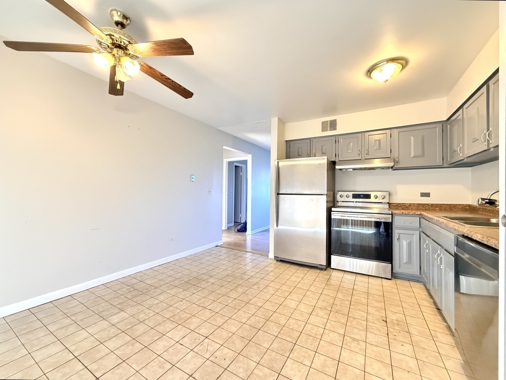 1452 Carol Court - Photo 3